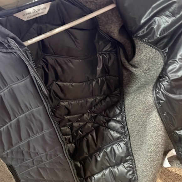 Alpine Jacket - Picture 4 of 6